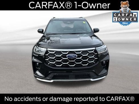 Used 2025 Ford Explorer Platinum w/ Ultimate Package image 2