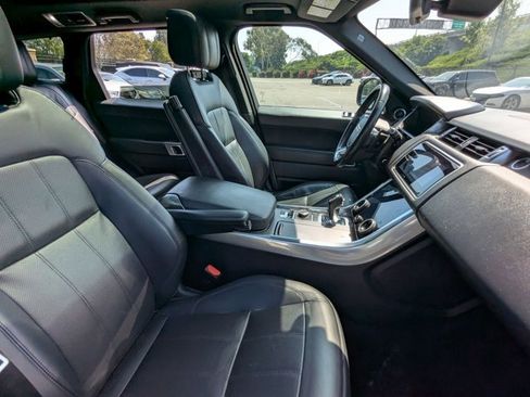 Used 2018 Land Rover Range Rover Sport Supercharged AWD/4WD image 21