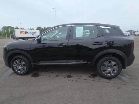 Used 2025 Nissan Kicks S FWD image 14