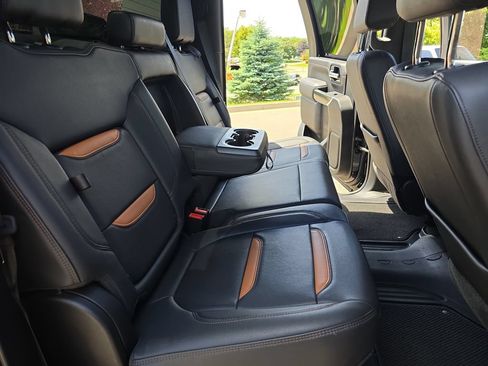 Used 2022 GMC Sierra 2500 AT4 AWD/4WD image 11