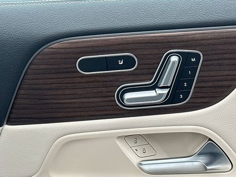 New 2026 Mercedes-Benz GLA 250 image 16