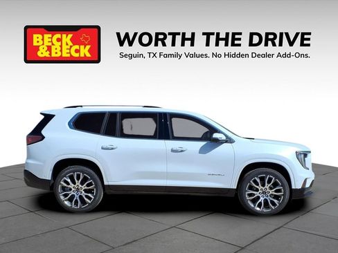 New 2026 GMC Acadia Denali Ultimate AWD/4WD image 4