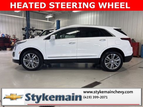 Used 2024 Cadillac XT5 Premium Luxury image 3