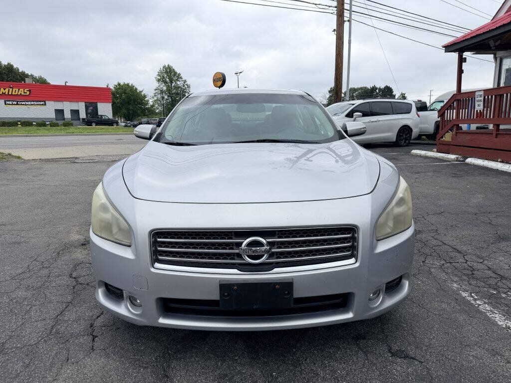 Used 2010 Nissan Maxima 3.5 SV w/ Sport Pkg FWD image 2
