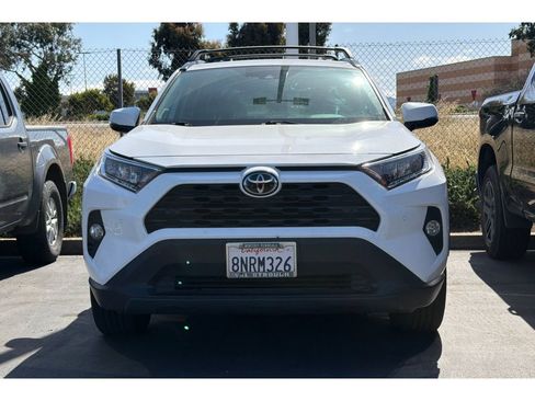 Used 2020 Toyota RAV4 XLE Premium AWD/4WD image 3