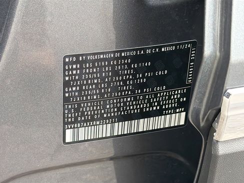 Used 2024 Volkswagen Tiguan Wolfsburg Edition FWD image 43