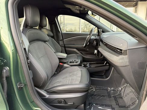 Used 2025 Ford Mustang Mach-E GT image 28