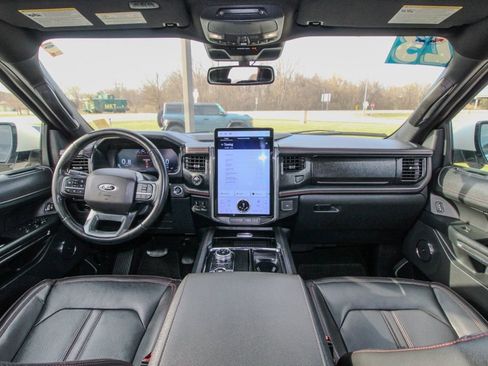 Used 2023 Ford Expedition Max Limited image 12