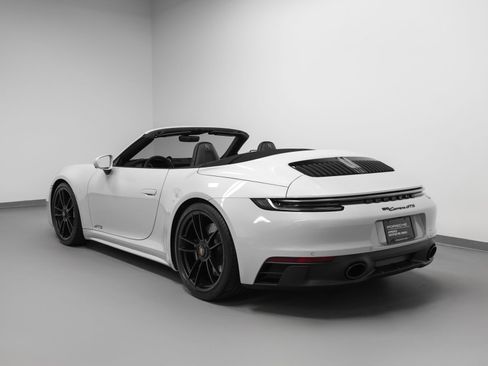 Certified 2023 Porsche 911 Carrera GTS RWD image 3