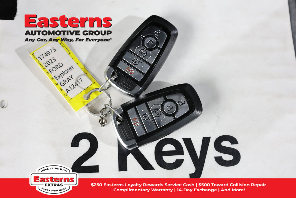Used 2023 Ford Explorer XLT w/ Equipment Group 202A AWD/4WD image 24