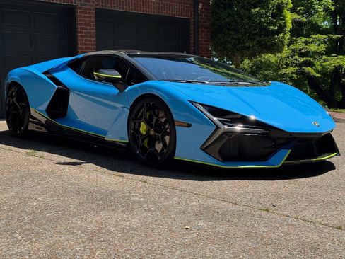 Used 2024 Lamborghini Revuelto AWD/4WD image 11