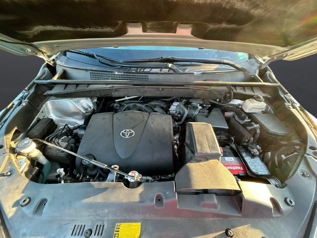 Used 2019 Toyota Highlander XLE FWD image 32