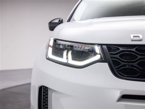 New 2025 Land Rover Discovery Sport S image 12