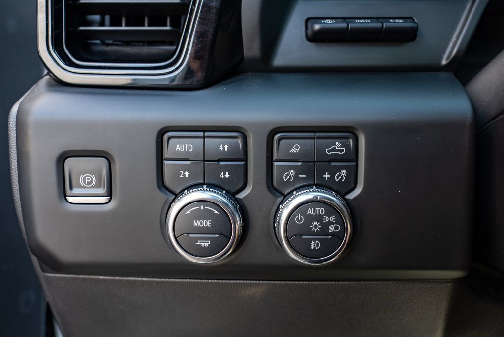 Used 2022 GMC Sierra 1500 AT4X AWD/4WD image 21