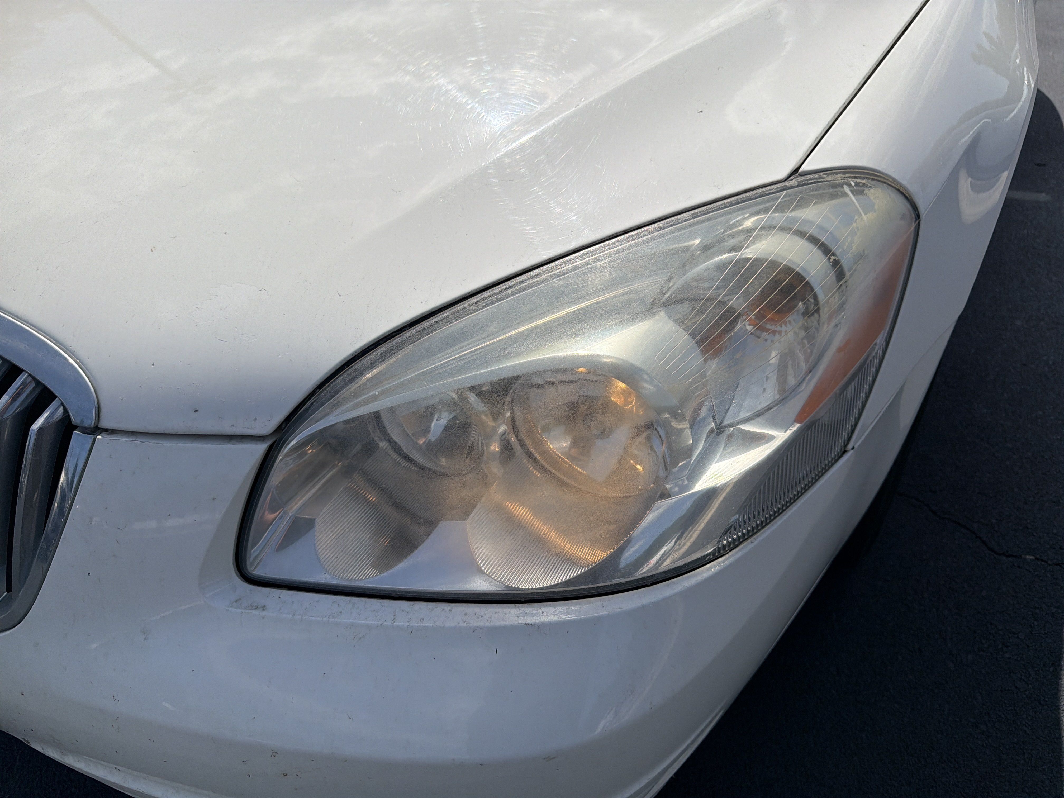 Used 2010 Buick Lucerne CXL FWD image 5