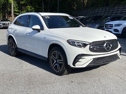Certified 2025 Mercedes-Benz GLC 350e 4MATIC image 4