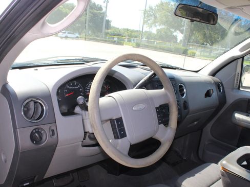 Used 2007 Ford F150 XLT RWD image 10