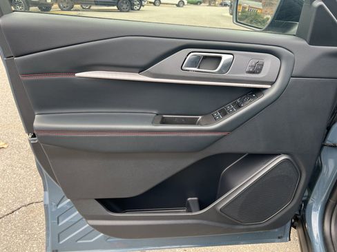 New 2026 Ford Explorer ST-Line w/ ST-Line Street Pack image 18