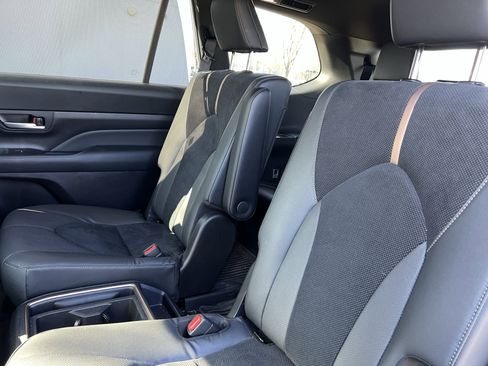 Used 2024 Toyota Grand Highlander Hybrid MAX Platinum image 33