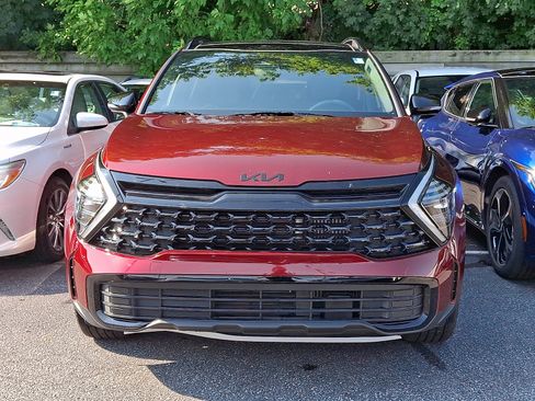 Used 2025 Kia Sportage X-Line AWD/4WD image 2