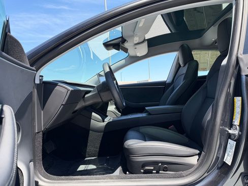 Used 2025 Tesla Model 3 Long Range AWD/4WD image 26