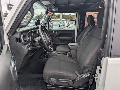 Used 2022 Jeep Wrangler Sport S image 5