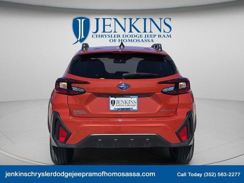 Used 2024 Subaru Crosstrek 2.0i Premium image 3