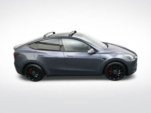 Used 2021 Tesla Model Y Performance image 22