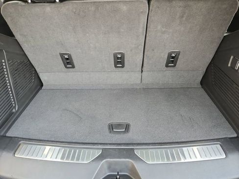 Used 2024 Chevrolet Tahoe Z71 w/ Luxury Package image 27