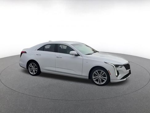Used 2024 Cadillac CT4 Luxury image 2