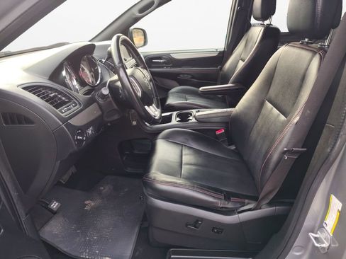 Used 2019 Dodge Grand Caravan GT image 19