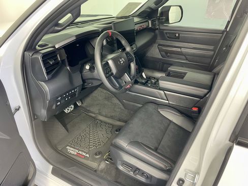 Used 2025 Toyota Sequoia TRD Pro AWD/4WD image 11