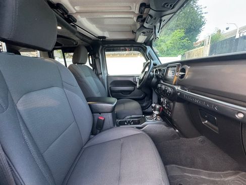 Used 2023 Jeep Wrangler 4WD High Altitude image 48