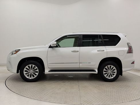 Used 2019 Lexus GX 460 Premium w/ Premium Package AWD/4WD image 2