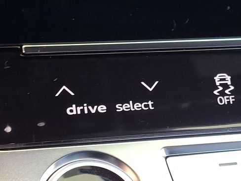 New 2026 Audi Q8 Premium Plus AWD/4WD image 14