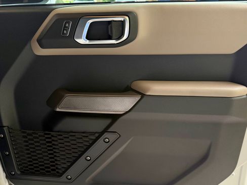 Used 2023 Ford Bronco Wildtrak AWD/4WD image 19