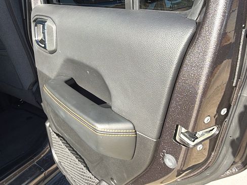 Used 2025 Jeep Wrangler Sahara 4xe image 20