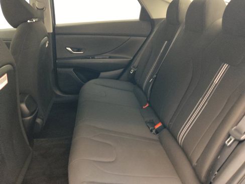 Used 2021 Hyundai Elantra SEL FWD image 18