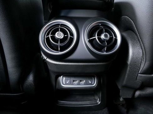 New 2025 Alfa Romeo Stelvio Sprint w/ Convenience Package image 18