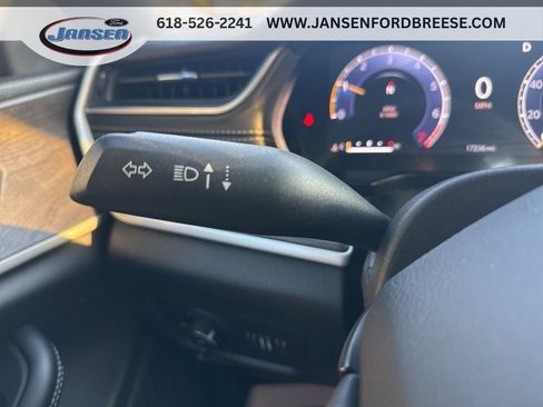 Used 2025 Jeep Grand Cherokee L Limited w/ Black Appearance Package AWD/4WD image 19