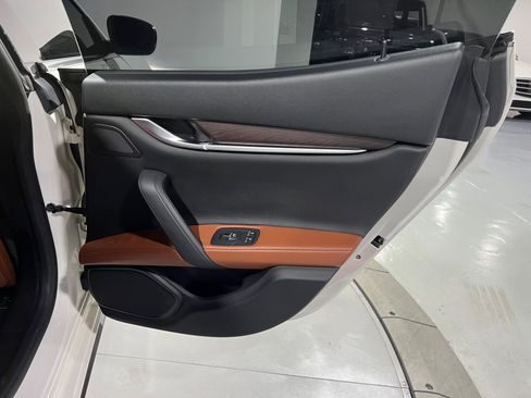 Used 2018 Maserati Ghibli S Q4 image 43