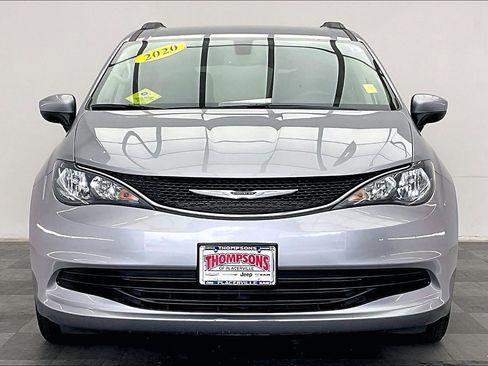 Used 2020 Chrysler Voyager Lxi image 2