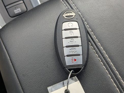 Used 2025 Nissan Altima 2.5 SV w/ SV Premium Package image 31