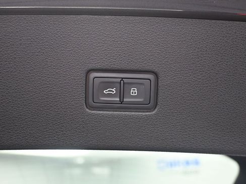 Used 2021 Audi Q8 Premium w/ Black Optic Package image 36