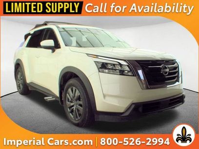 Used 2024 Nissan Pathfinder SV w/ Cargo Package