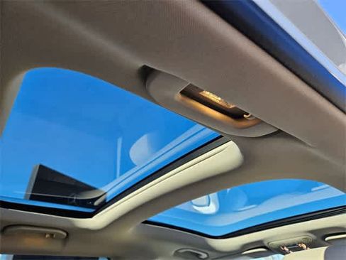 Used 2023 Mercedes-Benz GLB 250 GLB 250 image 22