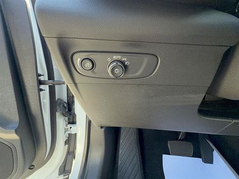 Used 2023 Buick Envision Preferred FWD image 14