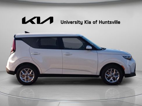 New 2025 Kia Soul LX image 8