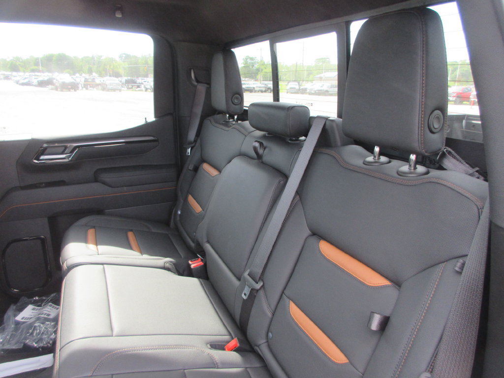 New 2026 GMC Sierra 1500 AT4 w/ AT4 Premium Package AWD/4WD image 14