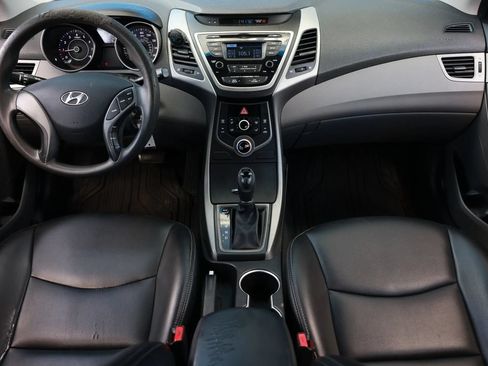 Used 2016 Hyundai Elantra SE FWD image 2